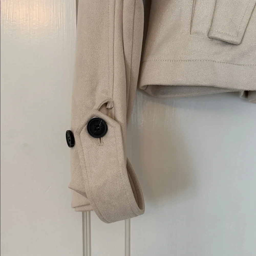 Chic Cream Trench Coat - Picture 5 of 7